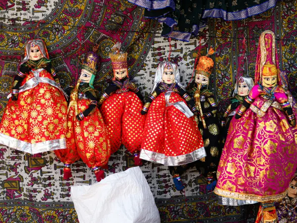 The Ultimate Jaipur Shopping Guide to Traditional Bazaars & Handicrafts
