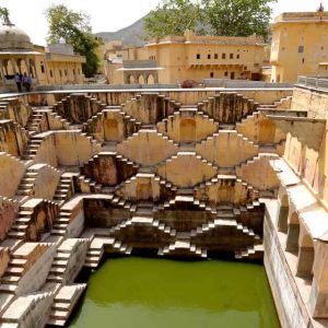 Panna Meena Kund